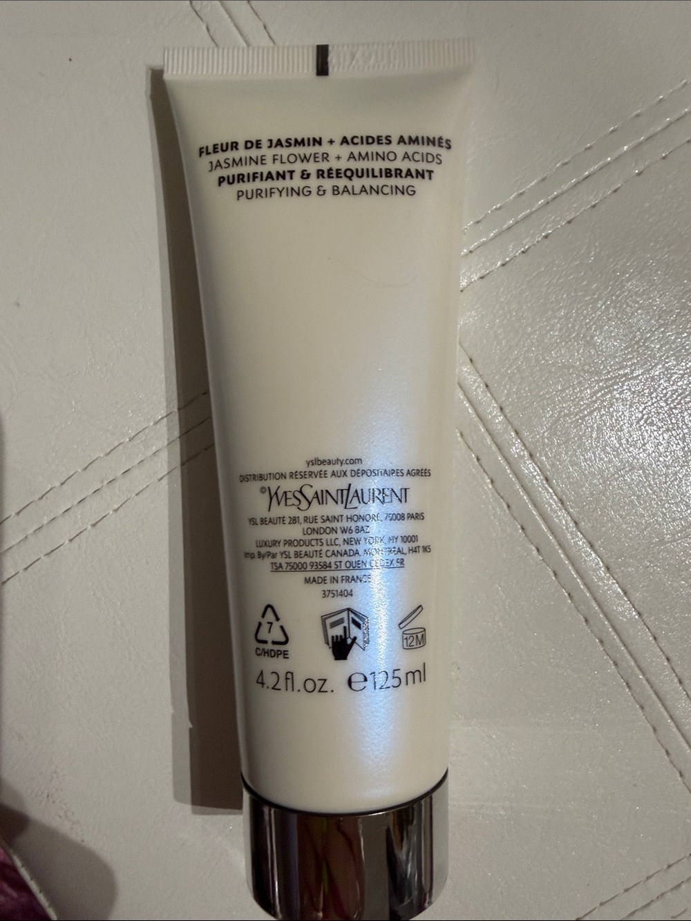 Yves Saint Laurent Pure Shots Clean Reboot Mousse - White & Silver - Picture 2 of 2